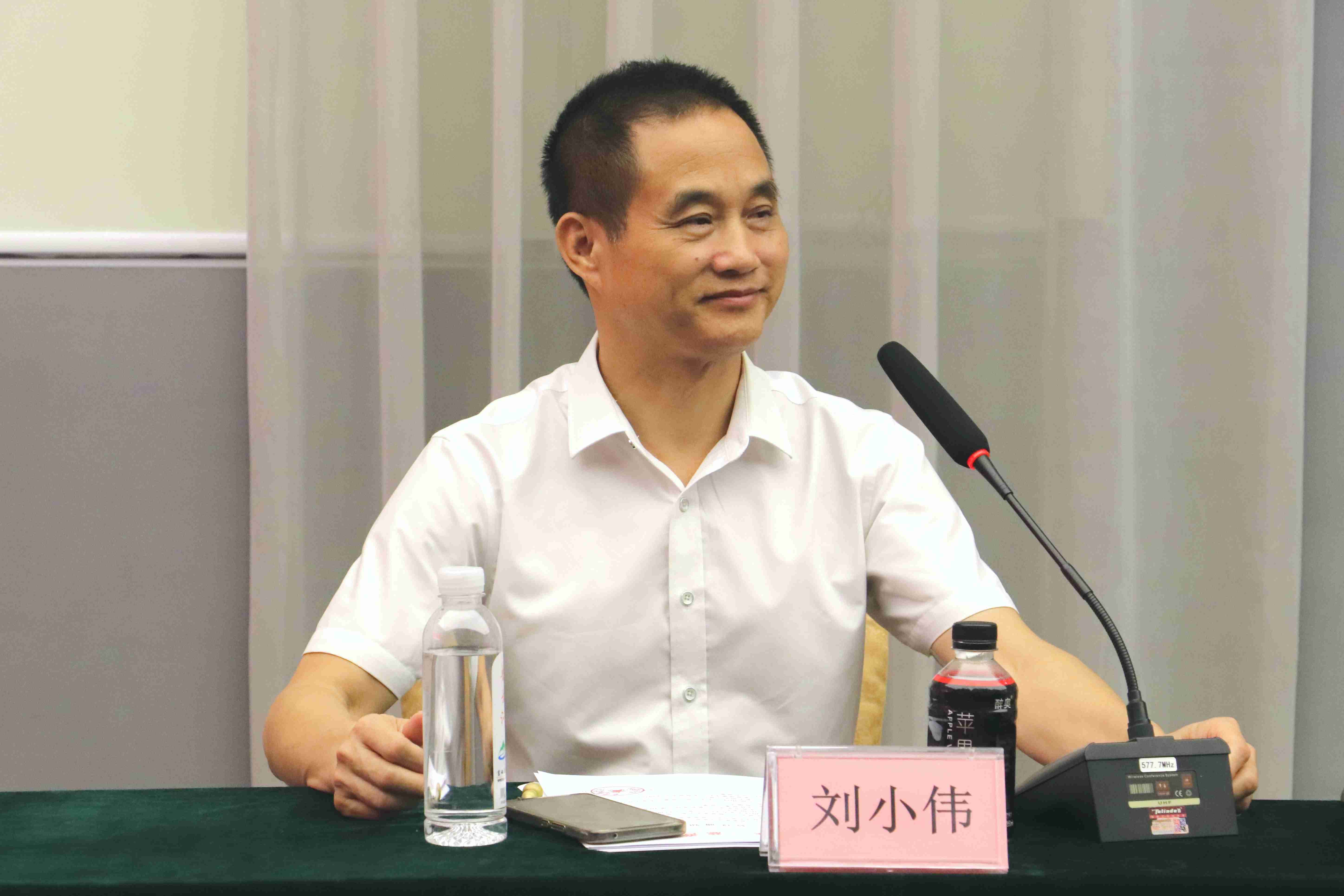 刘小伟.jpg