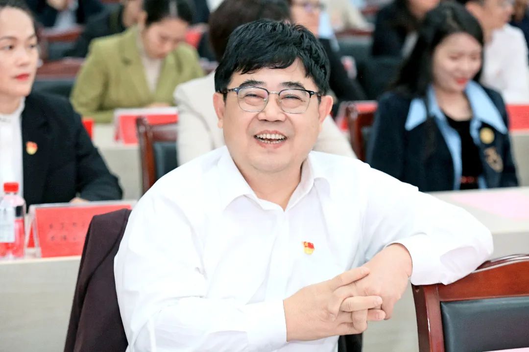 谭军波.jpg
